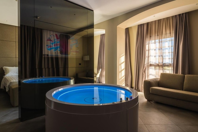 Imagen de la habitación del Hotel Salina. Foto 9