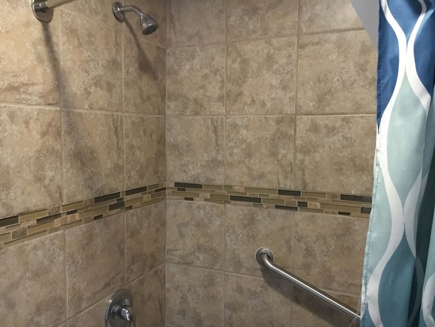 Imagen de la habitación del Hotel Salina Long Beach. Foto 15