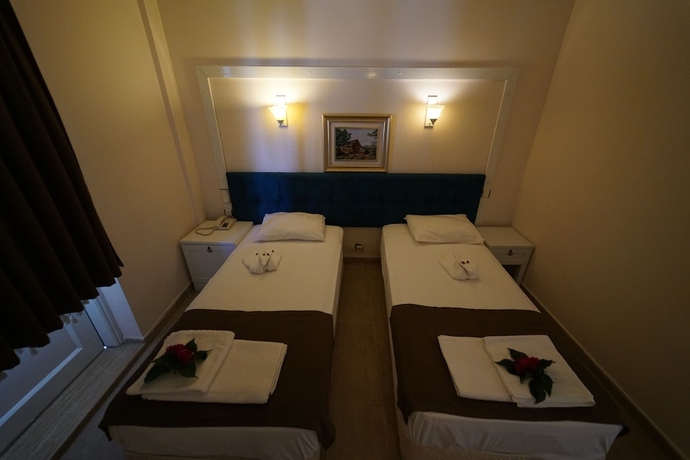 Imagen de la habitación del Hotel Salinas Bodrum. Foto 8