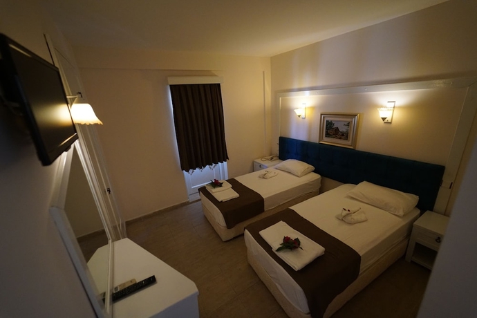 Imagen de la habitación del Hotel Salinas Bodrum. Foto 10