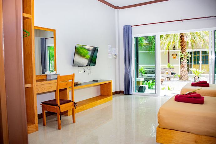 Imagen de la habitación del Hotel Saline Hot Spring Resort. Foto 10