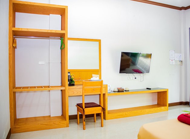 Imagen de la habitación del Hotel Saline Hot Spring Resort. Foto 13