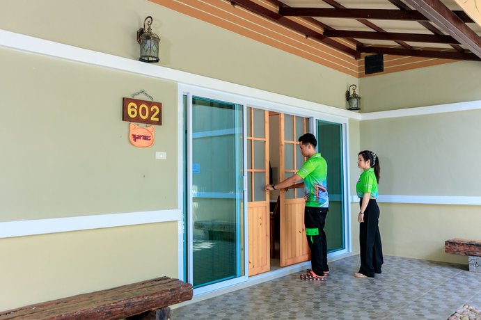 Imagen de la habitación del Hotel Saline Hot Spring Resort. Foto 15