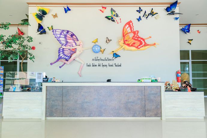 Imagen de los interiores del Hotel Saline Hot Spring Resort. Foto 20