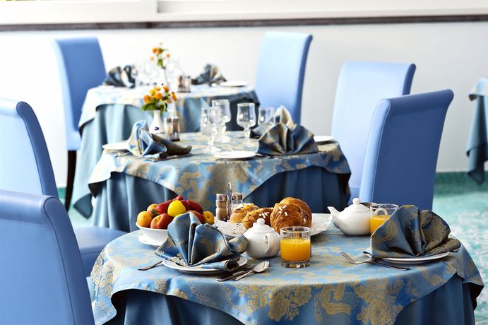 Imagen del bar/restaurante del Hotel Saline Palinuro. Foto 8