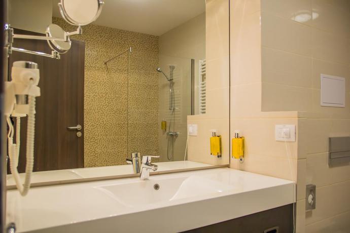 Imagen de los interiores del Hotel Salis and Medical Spa. Foto 7