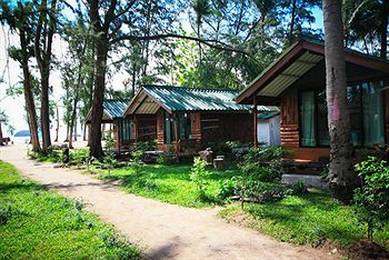 Imagen de los exteriores del Hotel Salisa Resort. Foto 6