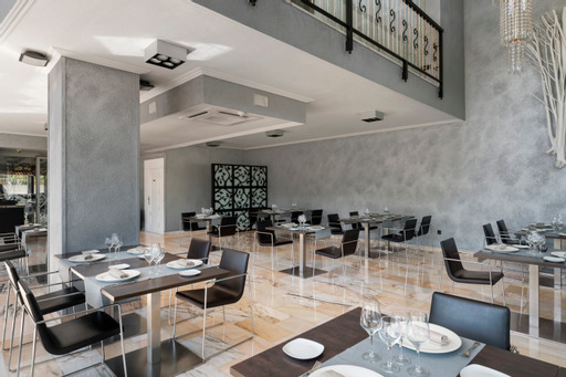 Imagen del bar/restaurante del Hotel Sallés Ciutat Del Prat Barcelona Airport. Foto 4