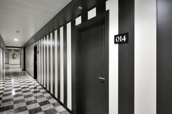 Imagen de los interiores del Hotel Salles Aeroport Girona. Foto 16