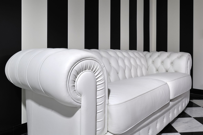 Imagen de los interiores del Hotel Salles Aeroport Girona. Foto 17