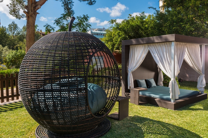 Imagen de los interiores del Hotel Salles Marina Portals. Foto 8