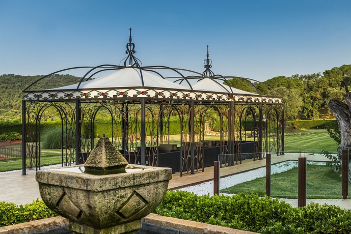 Imagen de los exteriores del Hotel Salles and SPA Mas Tapiolas. Foto 10