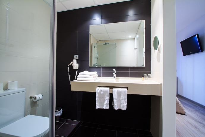 Imagen de la habitación del Hotel Salomé, Calafell. Foto 12