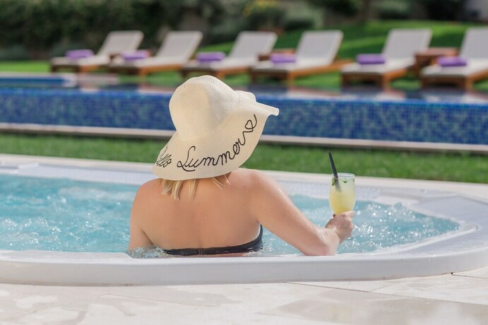 Imagen general del Hotel Salona Palace. Foto 5