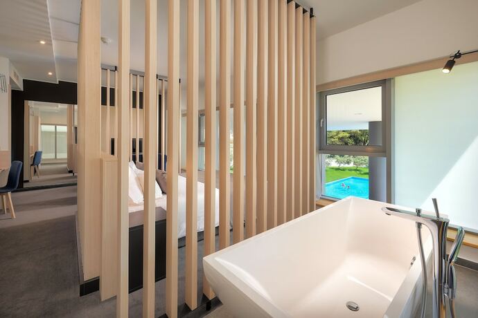 Imagen general del Hotel Salona Palace. Foto 7