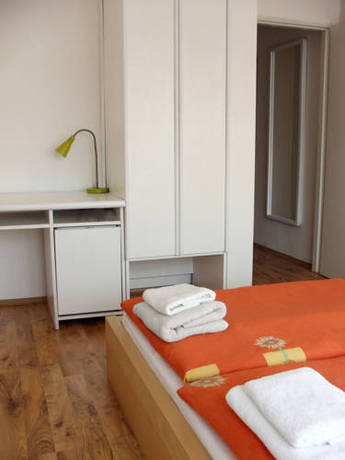 Imagen de la habitación del Hotel Saloon. Foto 8