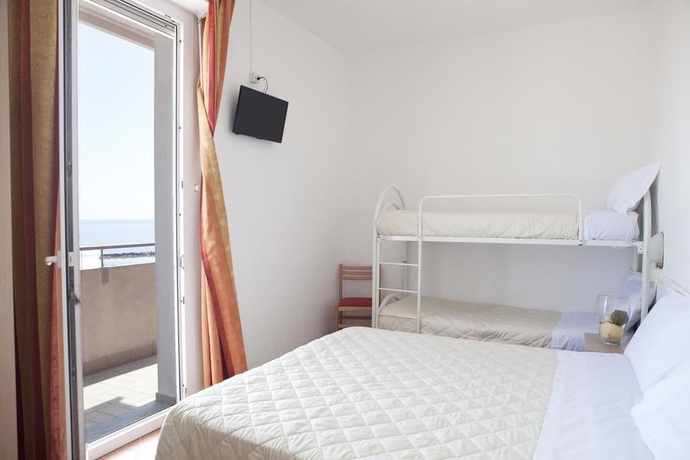 Imagen de la habitación del Hotel Salsedine, Rimini. Foto 6