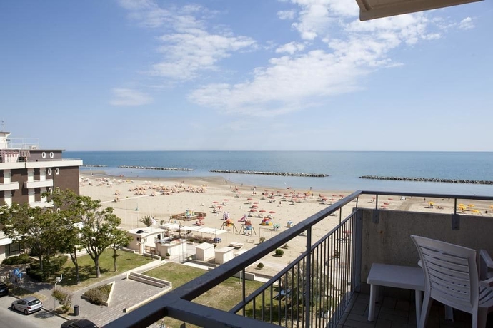 Imagen de la habitación del Hotel Salsedine, Rimini. Foto 15