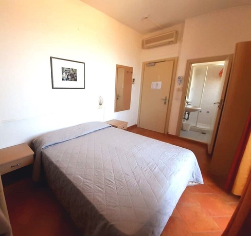 Imagen de la habitación del Hotel Salsedine, Viserba. Foto 18