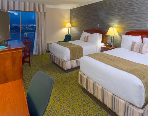 Imagen de la habitación del Hotel Salt Lake Plaza SureStay Collection by Best Western. Foto 6