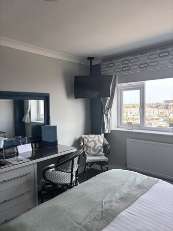 Imagen de la habitación del Hotel Salt on the Harbour. Foto 13