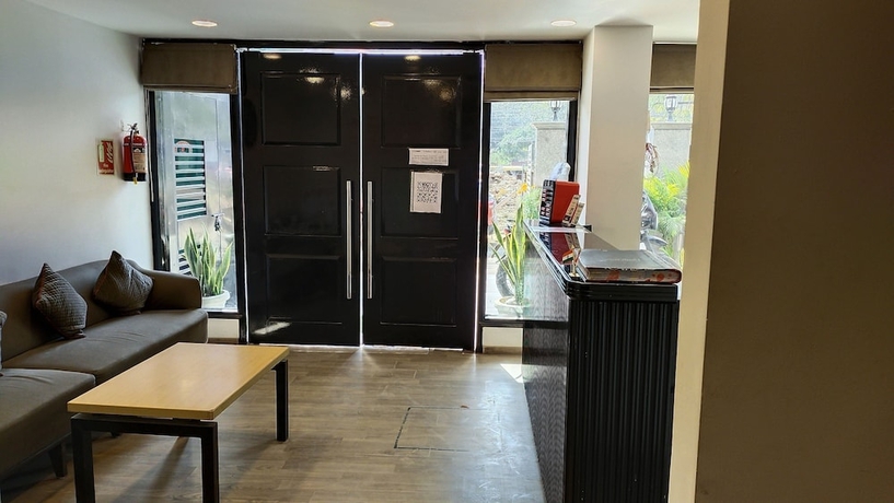 Imagen de los interiores del Hotel SaltStayz Sector 39 - Subhash Chowk. Foto 14