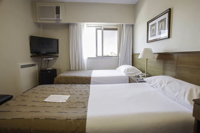 Imagen de la habitación del Hotel Salto Grande. Foto 10