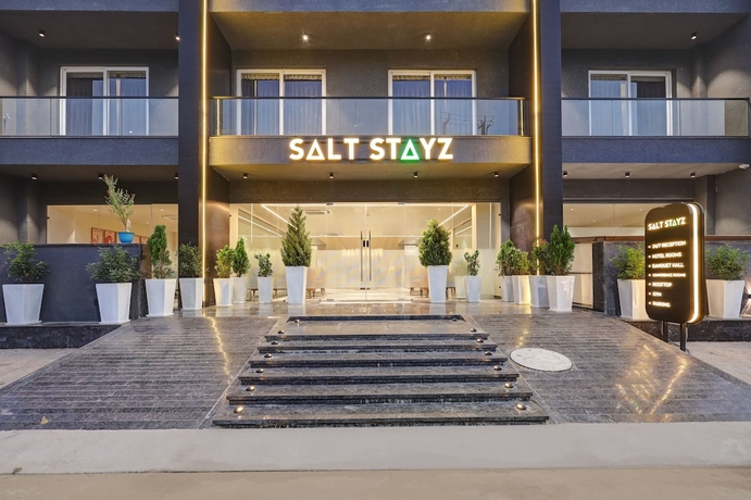 Imagen de los interiores del Hotel Saltstayz Premier &ndash; Golf Course Road and Sector 42. Foto 7