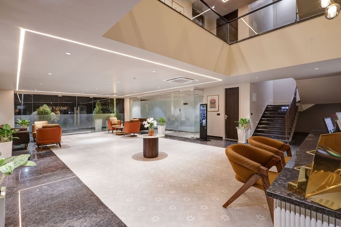 Imagen de los interiores del Hotel Saltstayz Premier &ndash; Golf Course Road and Sector 42. Foto 8