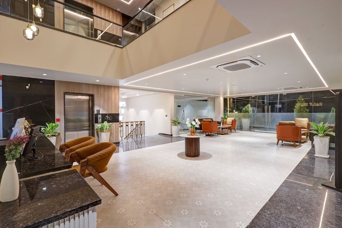 Imagen de los interiores del Hotel Saltstayz Premier &ndash; Golf Course Road and Sector 42. Foto 12