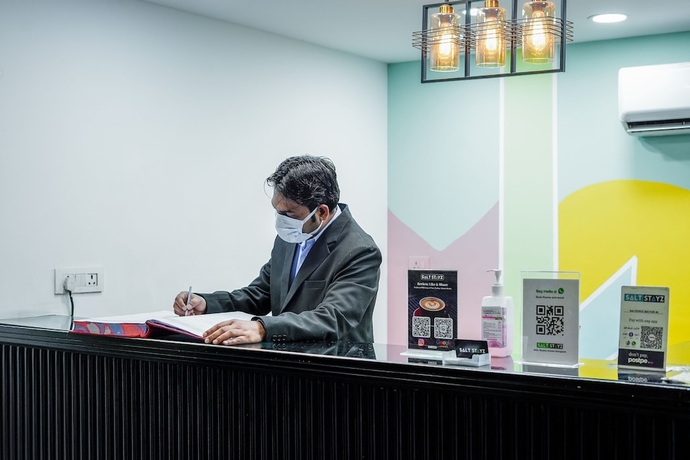 Imagen de los interiores del Hotel Saltstayz Sector 46 - Sohna Road. Foto 9