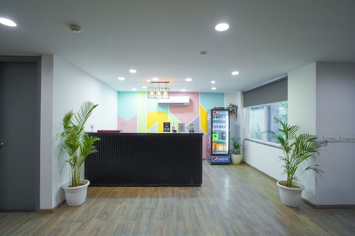 Imagen de los interiores del Hotel Saltstayz Sector 46 - Sohna Road. Foto 13