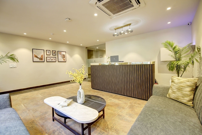 Imagen de los interiores del Hotel Saltstayz Select - Golf Course Road and Sector 27. Foto 14