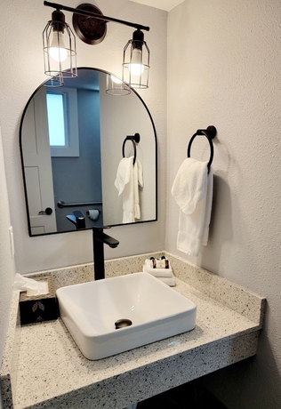 Imagen de la habitación del Hotel Saltwater Inn. Foto 11