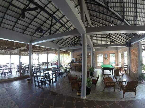 Imagen del bar/restaurante del Hotel Salty River Resort. Foto 12