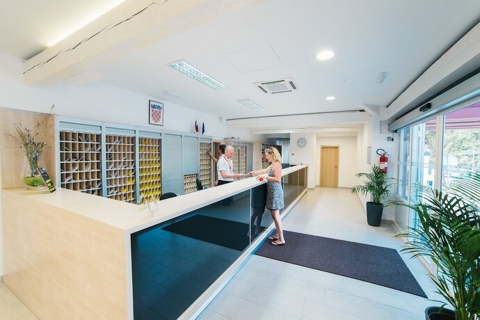 Imagen general del Hotel Salumbra Mobile Homes Camp Selce. Foto 6