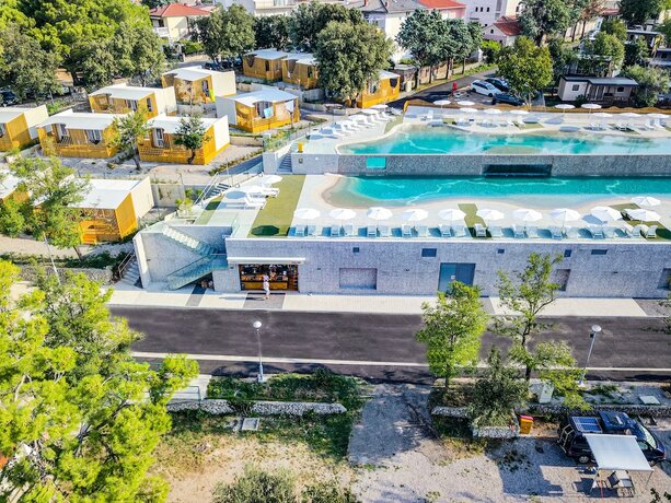 Imagen general del Hotel Salumbra Mobile Homes Camp Selce. Foto 16