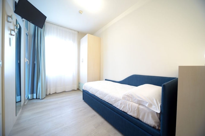 Imagen de la habitación del Hotel Salus, Lignano Sabbiadoro. Foto 8