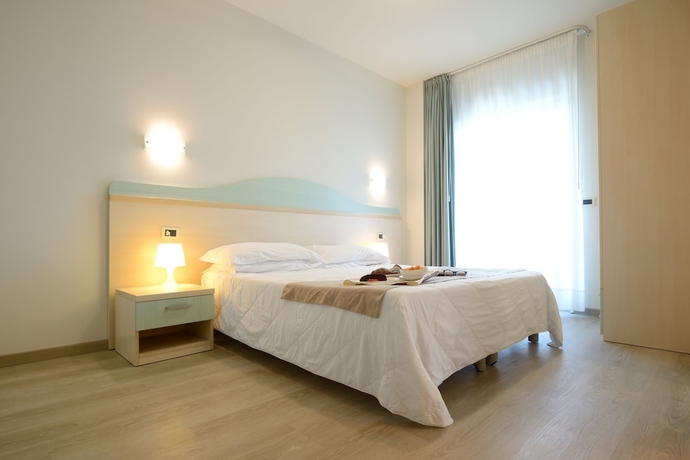 Imagen de la habitación del Hotel Salus, Lignano Sabbiadoro. Foto 12