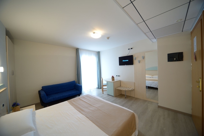 Imagen de la habitación del Hotel Salus, Lignano Sabbiadoro. Foto 15