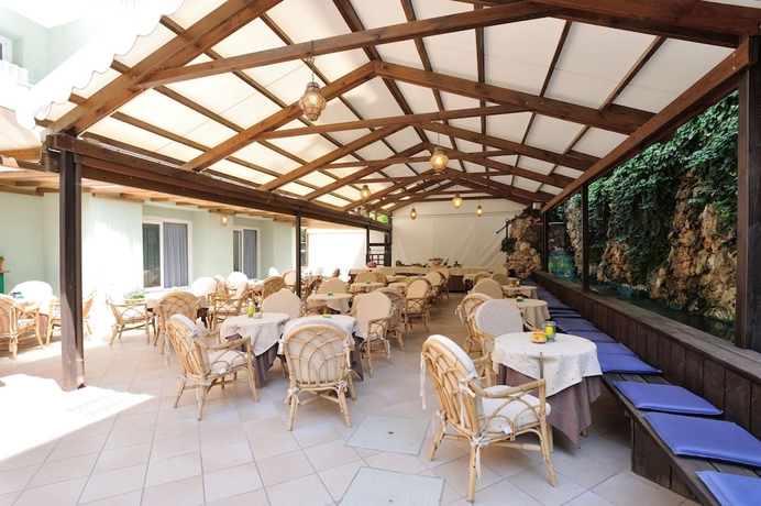Imagen de los exteriores del Hotel Salus, Lignano Sabbiadoro. Foto 18