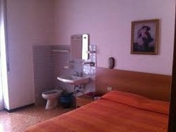 Imagen de la habitación del Hotel Salus, Milán. Foto 2