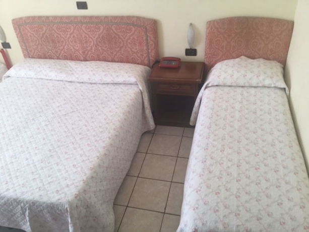 Imagen de la habitación del Hotel Salus, Montecatini Terme. Foto 6