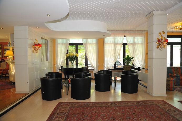 Imagen de los interiores del Hotel Salus, Montecatini Terme. Foto 16