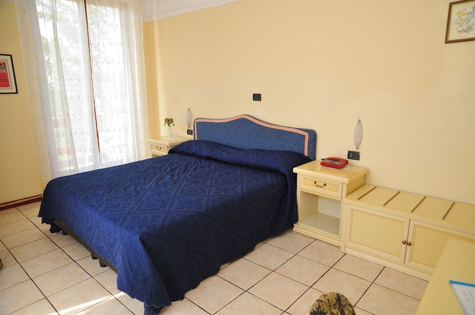 Imagen de la habitación del Hotel Salus, Montecatini Terme. Foto 11