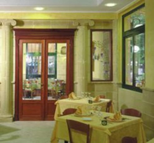 Imagen del bar/restaurante del Hotel Salus, Salice Terme. Foto 3