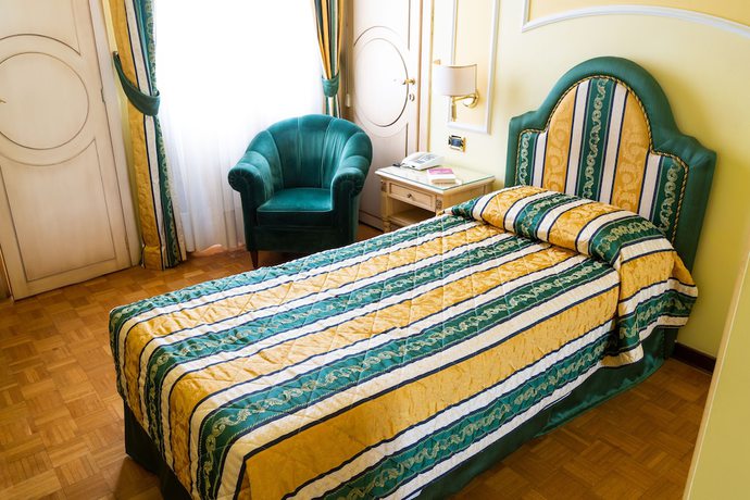 Imagen de la habitación del Hotel Salus Terme. Foto 10