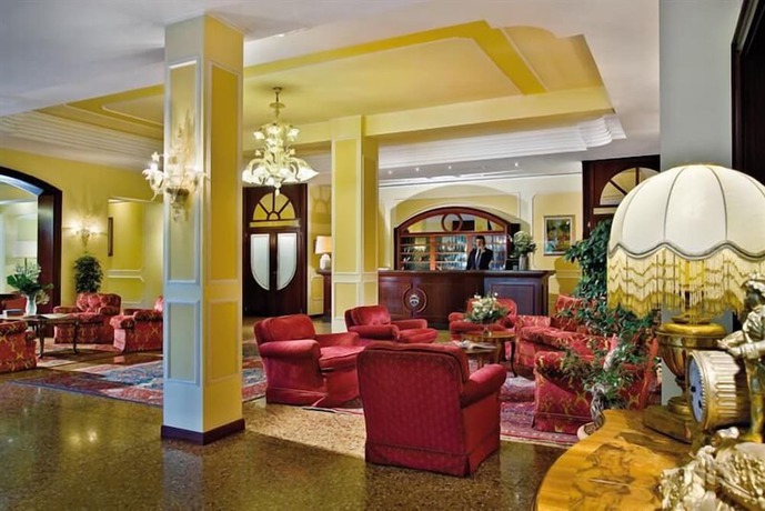 Imagen del bar/restaurante del Hotel Salus Terme. Foto 3