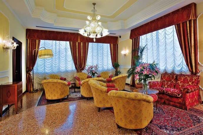 Imagen del bar/restaurante del Hotel Salus Terme. Foto 4