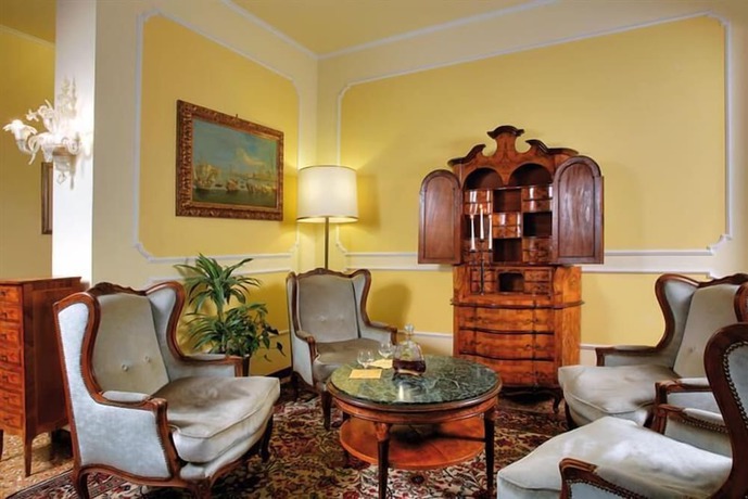 Imagen del bar/restaurante del Hotel Salus Terme. Foto 5
